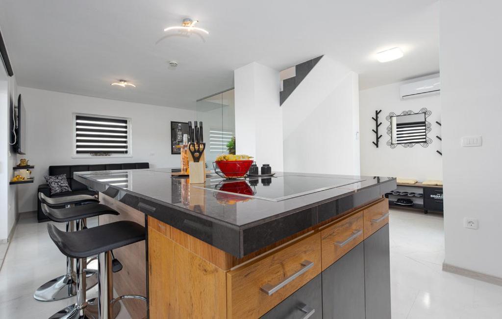 Luxurioeses Penthouse Welle Mit Whirlpool, Grill Und Meerblick Vir Eksteriør bilde