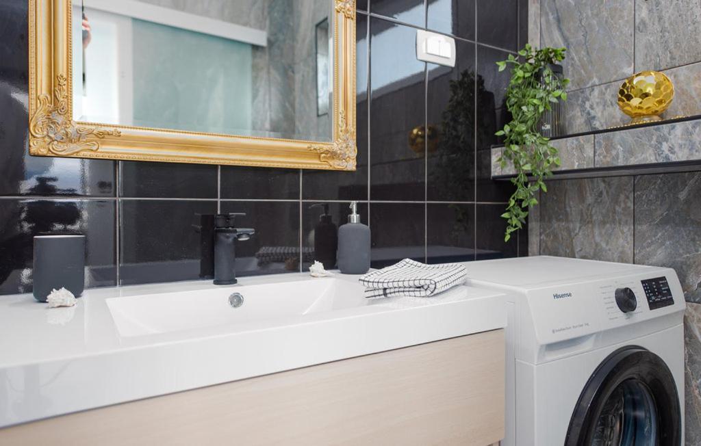 Luxurioeses Penthouse Welle Mit Whirlpool, Grill Und Meerblick Vir Eksteriør bilde